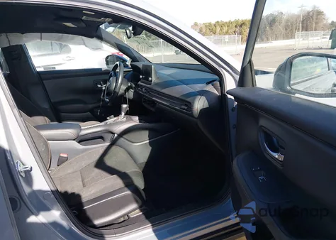 2024 Honda Hr-V 2Wd Sport/2Wd Sport W/O Bsi from USA, damaged, VIN 3CZRZ1H52RM726420